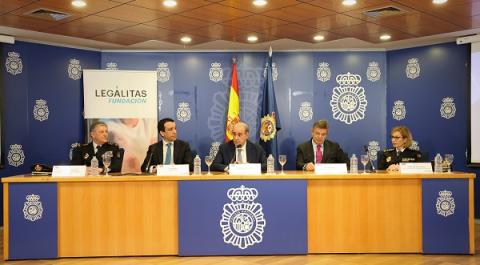 campana policia fundacion